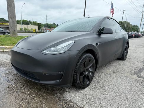 Used 2023 Tesla Model Y Long Range AWD/4WD image 8