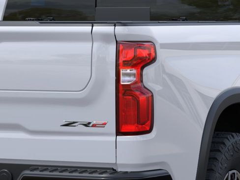 New 2026 Chevrolet Silverado 1500 ZR2 AWD/4WD image 11