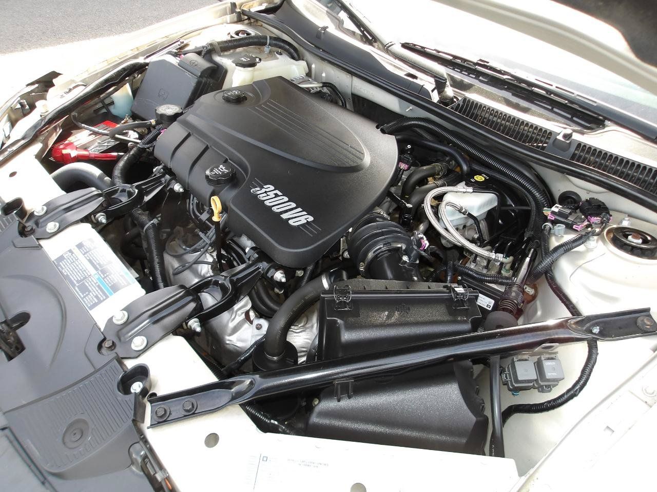 Used 2010 Chevrolet Impala LS FWD image 18
