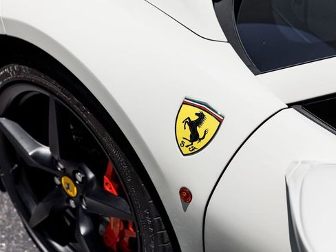 Used 2019 Ferrari 488 Spider RWD image 44