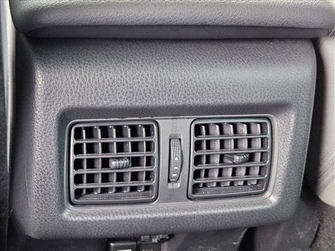 Used 2025 Toyota Camry SE w/ Convenience Package FWD image 16