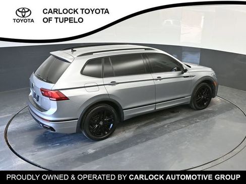 Used 2022 Volkswagen Tiguan SE R-Line image 33