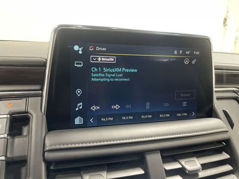 Used 2024 Chevrolet Suburban LT image 16