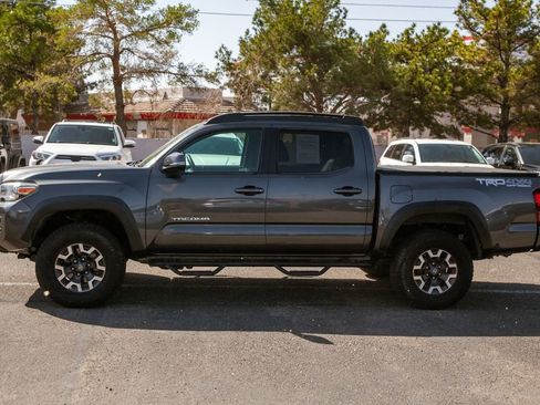 Used 2018 Toyota Tacoma TRD Off-Road image 8
