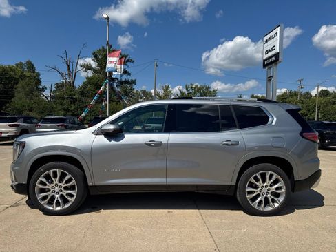 Used 2024 GMC Acadia Denali w/ Super Cruise Package FWD image 6