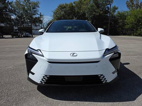 New 2026 Lexus ES 350h w/ Cold Area Package FWD image 8