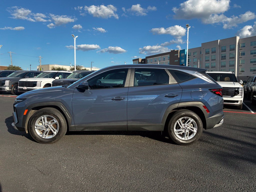 Certified 2026 Hyundai Tucson SE FWD image 2
