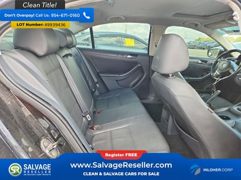 Used 2011 Volkswagen Jetta SE FWD image 13