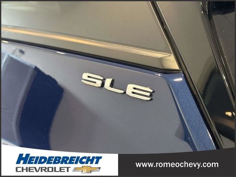 Used 2022 GMC Terrain SLE w/ Driver Convenience Package image 12