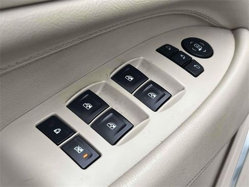 Used 2015 Cadillac Escalade ESV Premium image 14