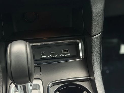 Used 2023 Subaru Ascent Premium w/ Convenience Package image 31