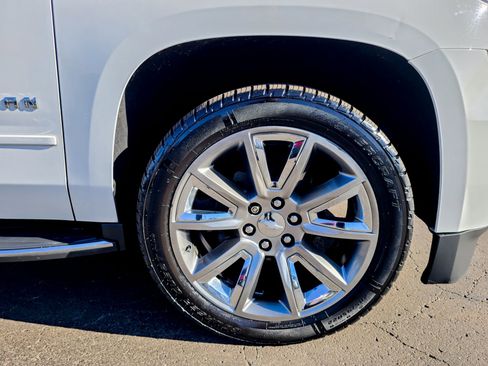 Used 2019 Chevrolet Suburban Premier image 25