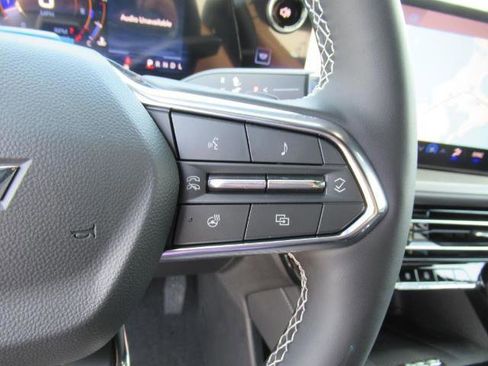 New 2025 Chevrolet Traverse LT w/ Enhanced Driving Package image 18