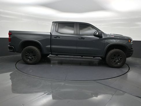 Used 2025 Chevrolet Silverado 1500 ZR2 w/ Technology Package AWD/4WD image 7