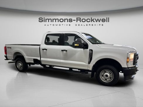 Used 2024 Ford F350 XL image 4