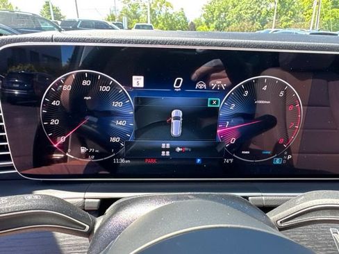 Used 2025 Mercedes-Benz GLS 450 4MATIC image 13