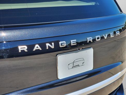 New 2026 Land Rover Range Rover Long Wheelbase Autobiography AWD/4WD image 31