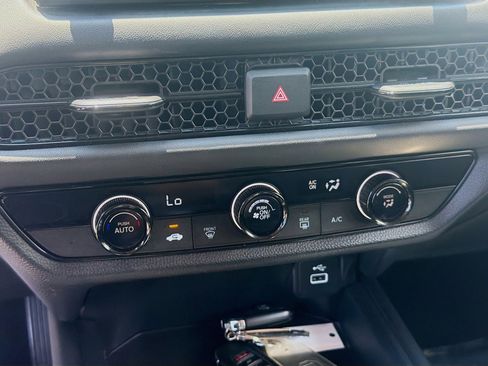 Used 2024 Honda HR-V LX image 14