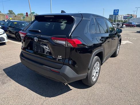 Used 2025 Toyota RAV4 LE AWD/4WD image 8