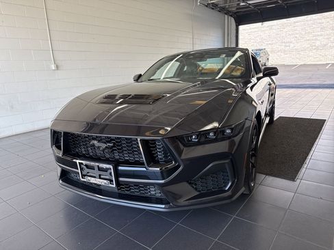 Used 2024 Ford Mustang GT Premium RWD image 3