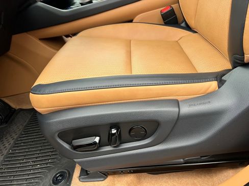 Certified 2025 Lexus RZ 450e image 16