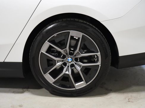 Used 2026 BMW i5 eDrive40 AWD/4WD image 37