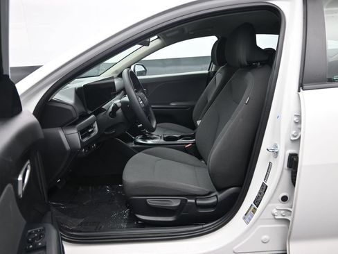 Used 2025 Kia K4 FWD image 24