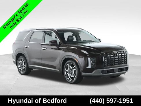 Used 2023 Hyundai Palisade Limited w/ Winter Package AWD/4WD image 10