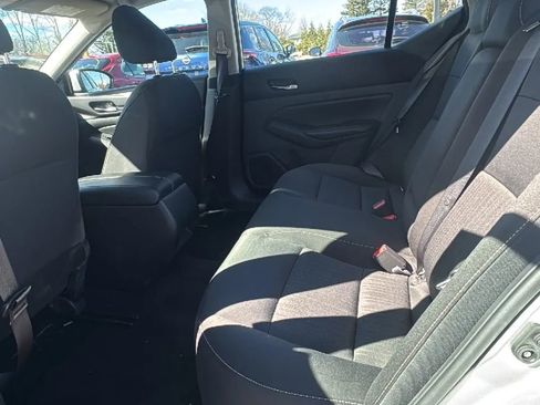 Used 2021 Nissan Altima 2.5 S w/ Driver Assist Package image 15