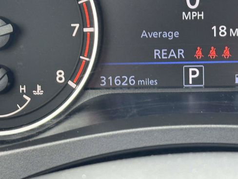 Used 2024 Nissan Altima 2.5 SR FWD image 17