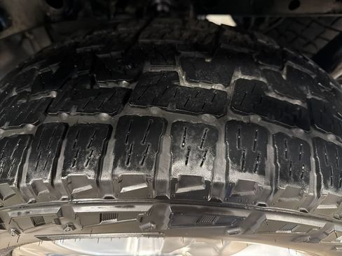 Used 2017 Ford F150 Platinum w/ Equipment Group 701A Luxury AWD/4WD image 17