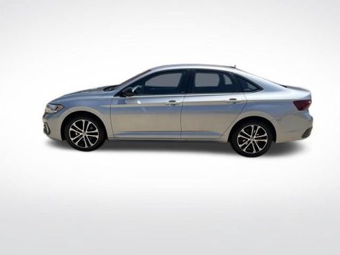 Used 2024 Volkswagen Jetta Sport FWD image 6