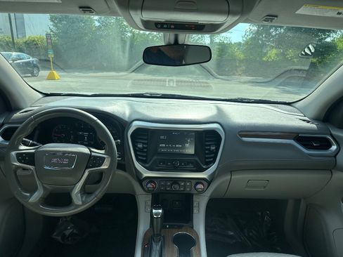 Used 2018 GMC Acadia SLE FWD image 21