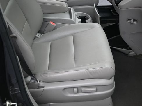 Used 2016 Honda Odyssey EX-L image 11