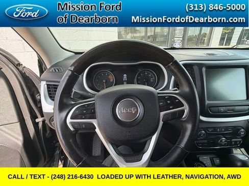 Used 2018 Jeep Cherokee Overland AWD/4WD image 23