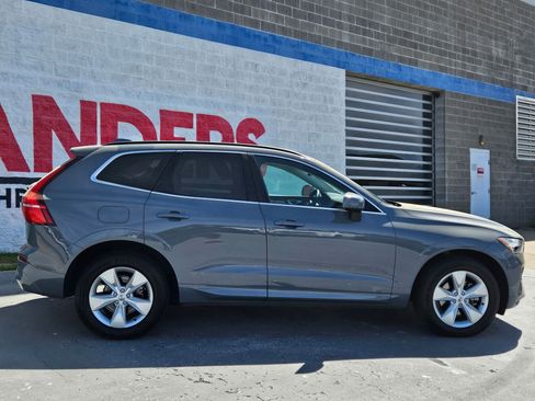 Used 2022 Volvo XC60 B5 Momentum AWD/4WD image 8