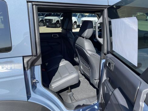 New 2025 Ford Bronco Badlands w/ Sasquatch Package image 28