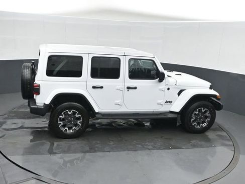 New 2026 Jeep Wrangler Unlimited Sahara AWD/4WD image 27