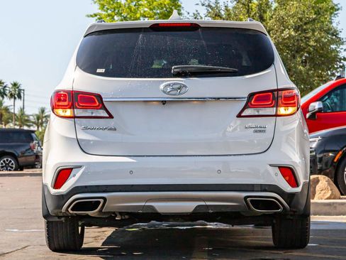 Used 2018 Hyundai Santa Fe Limited image 5