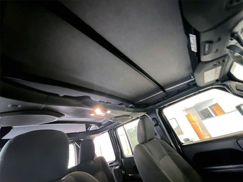 Used 2021 Jeep Wrangler Unlimited Sport image 22