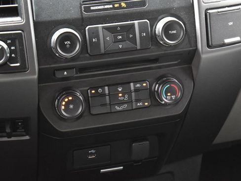 Used 2017 Ford F150 XLT AWD/4WD image 29