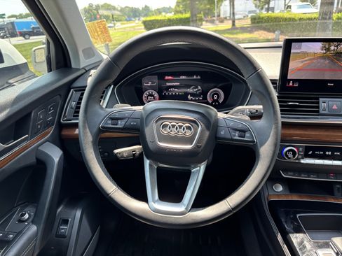 Used 2023 Audi Q5 2.0T Premium Plus w/ Premium Plus Package AWD/4WD image 18
