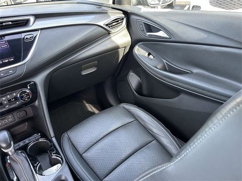 Used 2020 Buick Encore GX Essence w/ Advanced Technology Package image 12