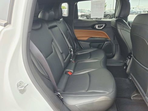 Used 2025 Jeep Compass Limited AWD/4WD image 15