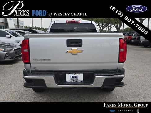 Used 2019 Chevrolet Colorado W/T RWD image 5