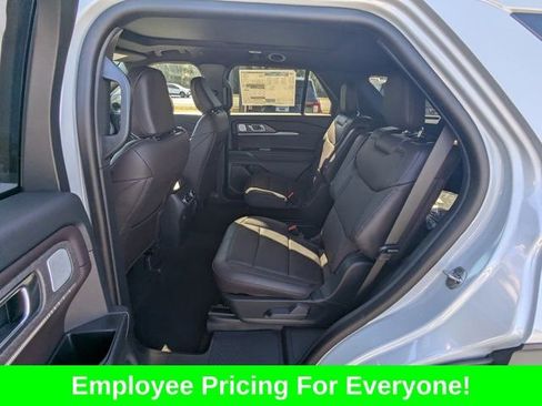 New 2026 Ford Explorer Platinum RWD image 15