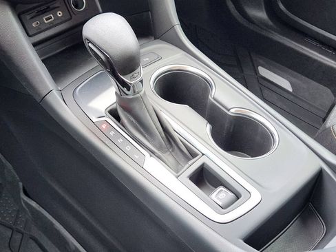 Certified 2024 Chevrolet Equinox LT FWD image 20