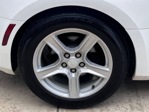 Used 2016 Chevrolet Camaro LT RWD image 10