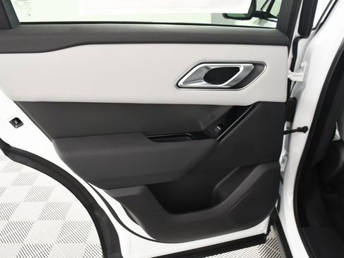 Used 2025 Land Rover Range Rover Velar Dynamic SE image 26