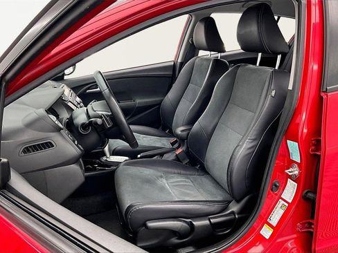 Used 2012 Honda Insight EX image 25